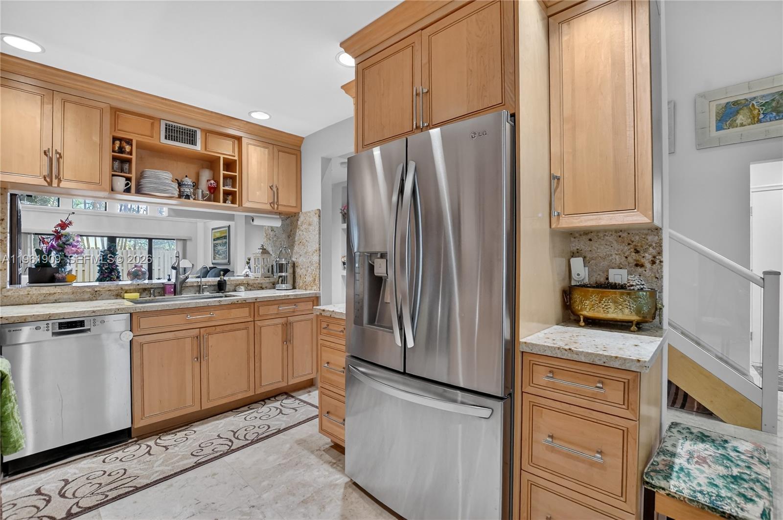 WOODLET CONDO - Residential