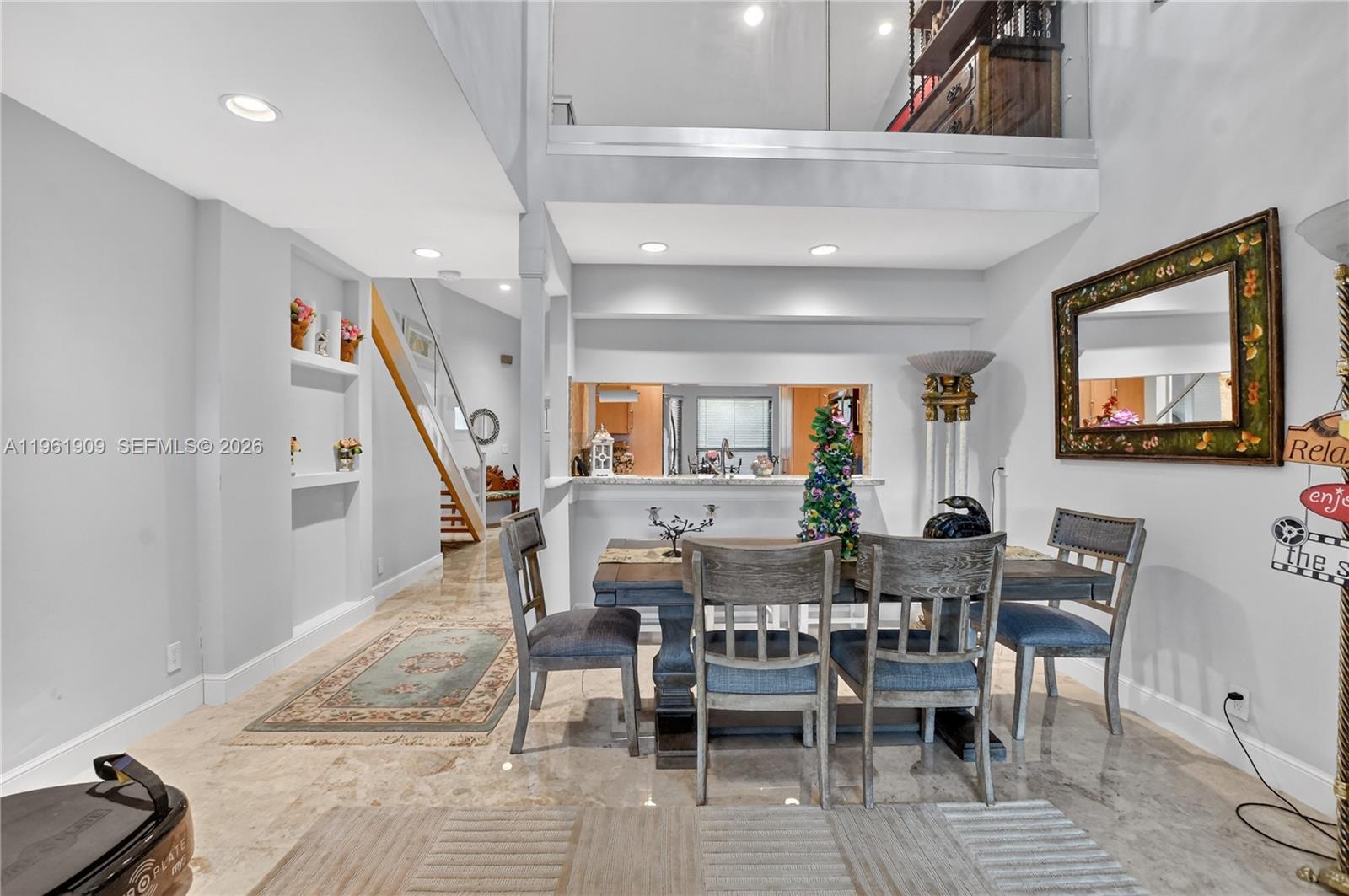 WOODLET CONDO - Residential