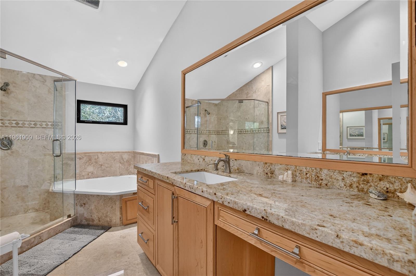 WOODLET CONDO - Residential