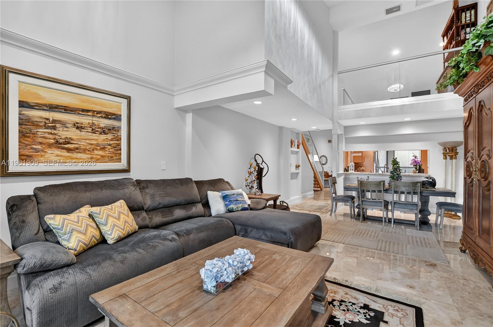 WOODLET CONDO - Residential