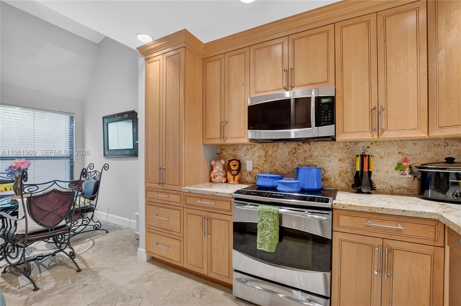 WOODLET CONDO - Residential