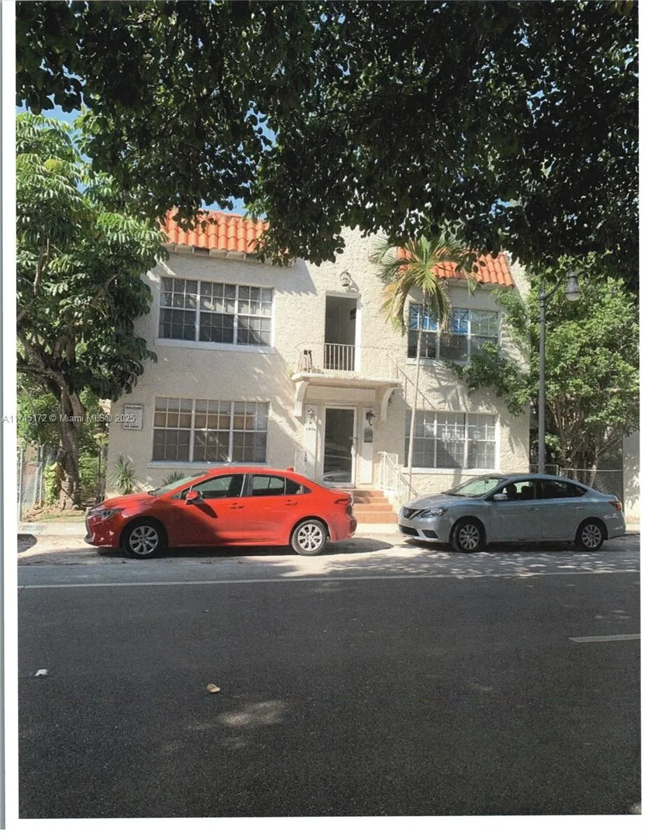 Miami, Florida 33129, United States, 2 Bedrooms Bedrooms, ,1 BathroomBathrooms,Residential,Active,77347