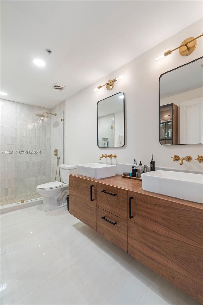 NEVIS CONDO - Residential