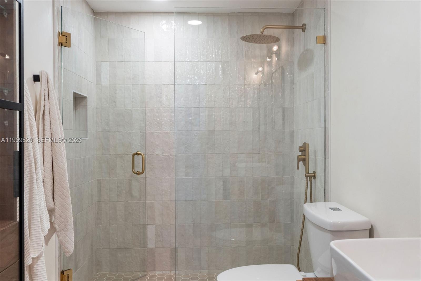 NEVIS CONDO - Residential