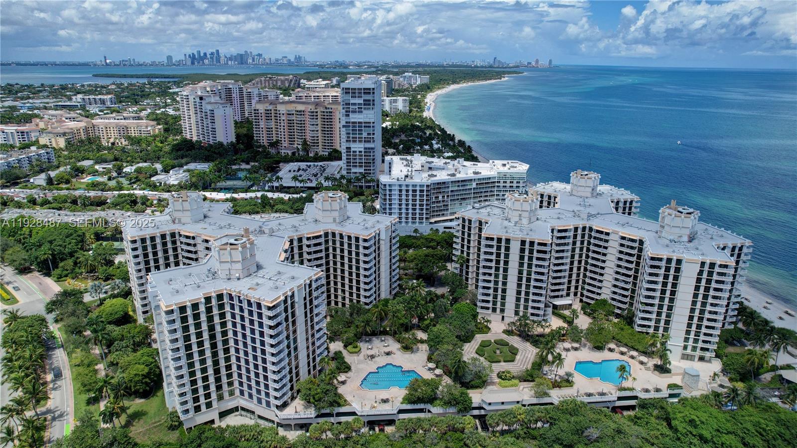 TOWERS OF KEY BISCAYNE CO - Residential Lease