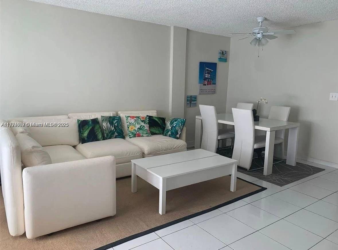 Rental Property at 1100 Alton Rd 4E, Miami Beach, Miami-Dade County, Florida - Bedrooms: 1 
Bathrooms: 1  - $2,399 MO.