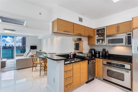 31 SE 5th St 2106 Miami FL 33131
