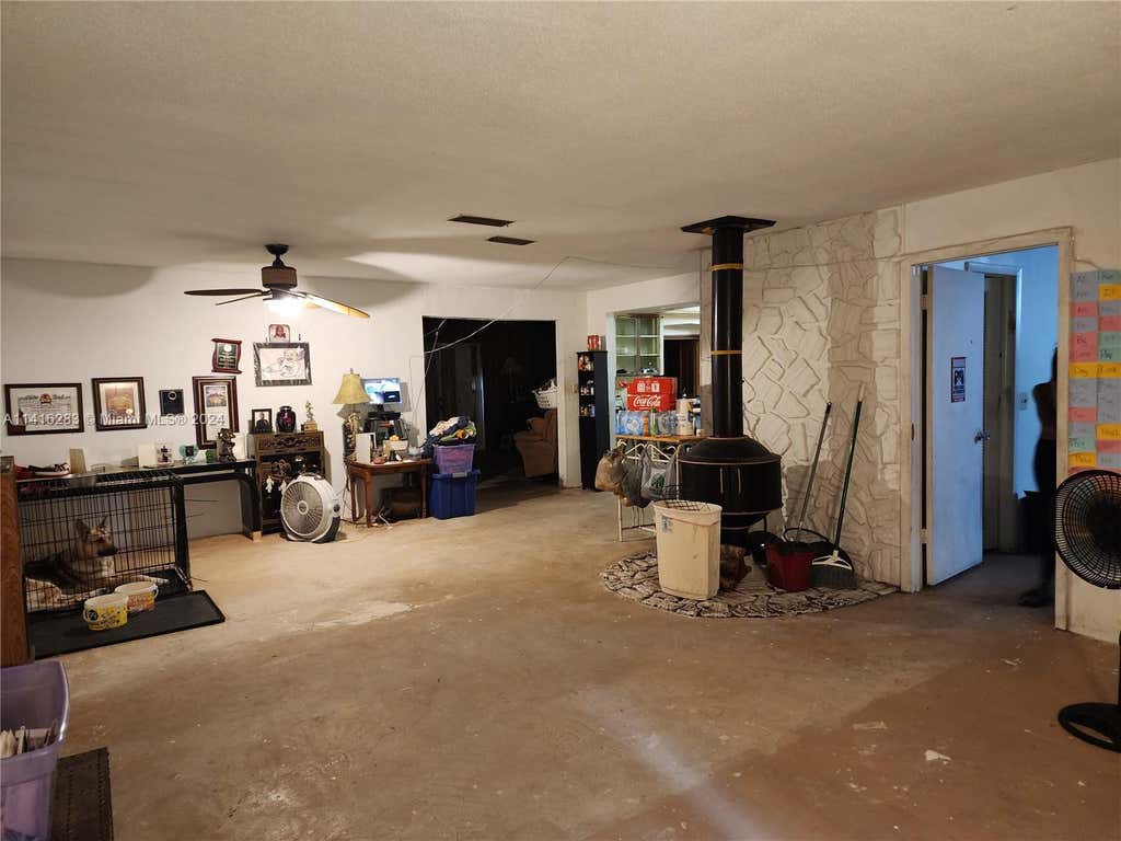 Photo of 5401 Lakeshore Dr, West Palm Beach, FL 33407 (MLS # A11416283)