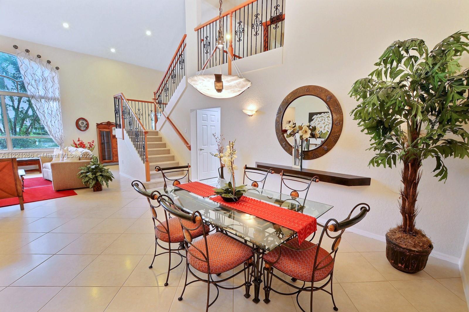 PEMBROKE FALLS - Residential