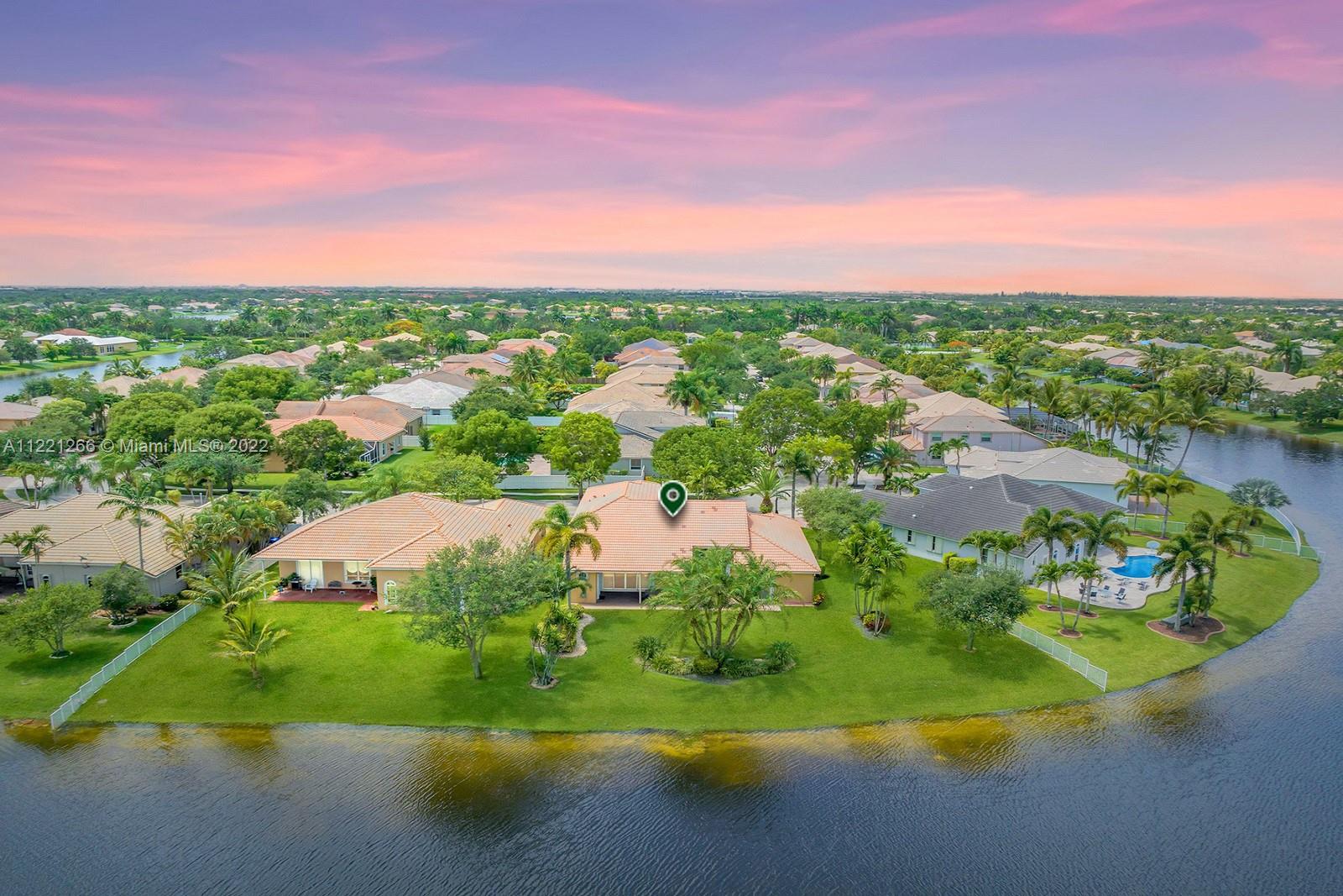 PEMBROKE FALLS - Residential