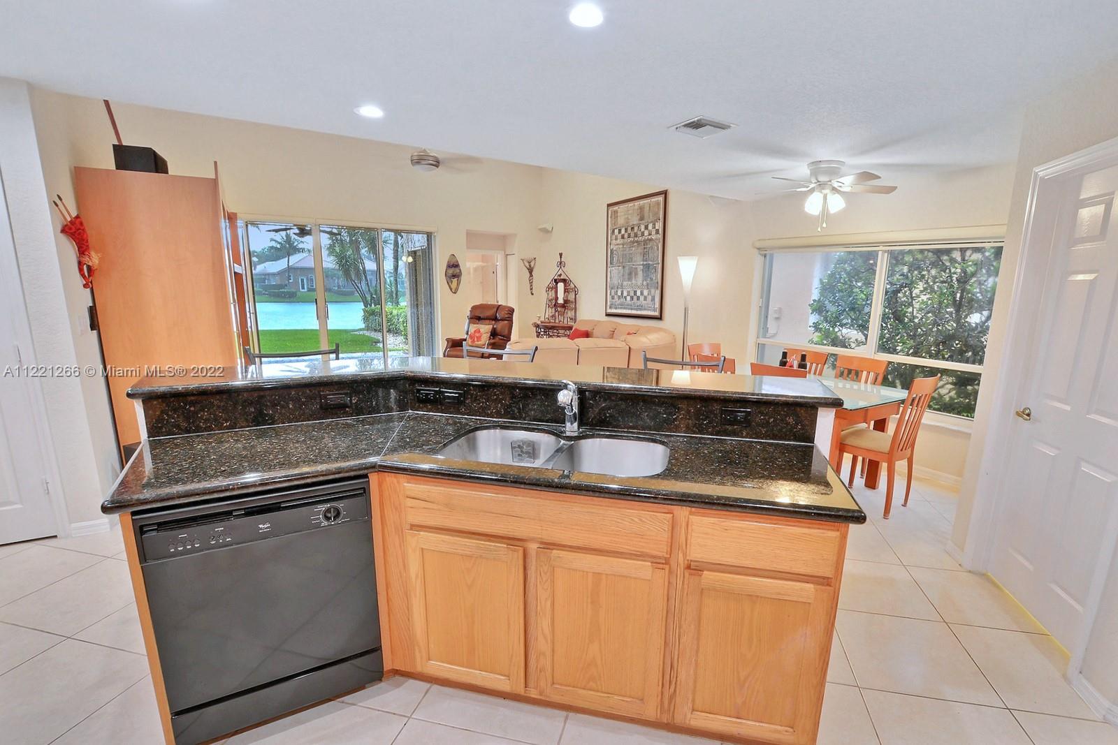 PEMBROKE FALLS - Residential