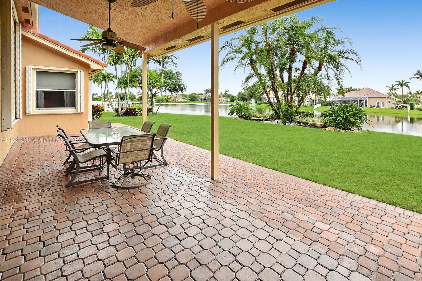 PEMBROKE FALLS - Residential