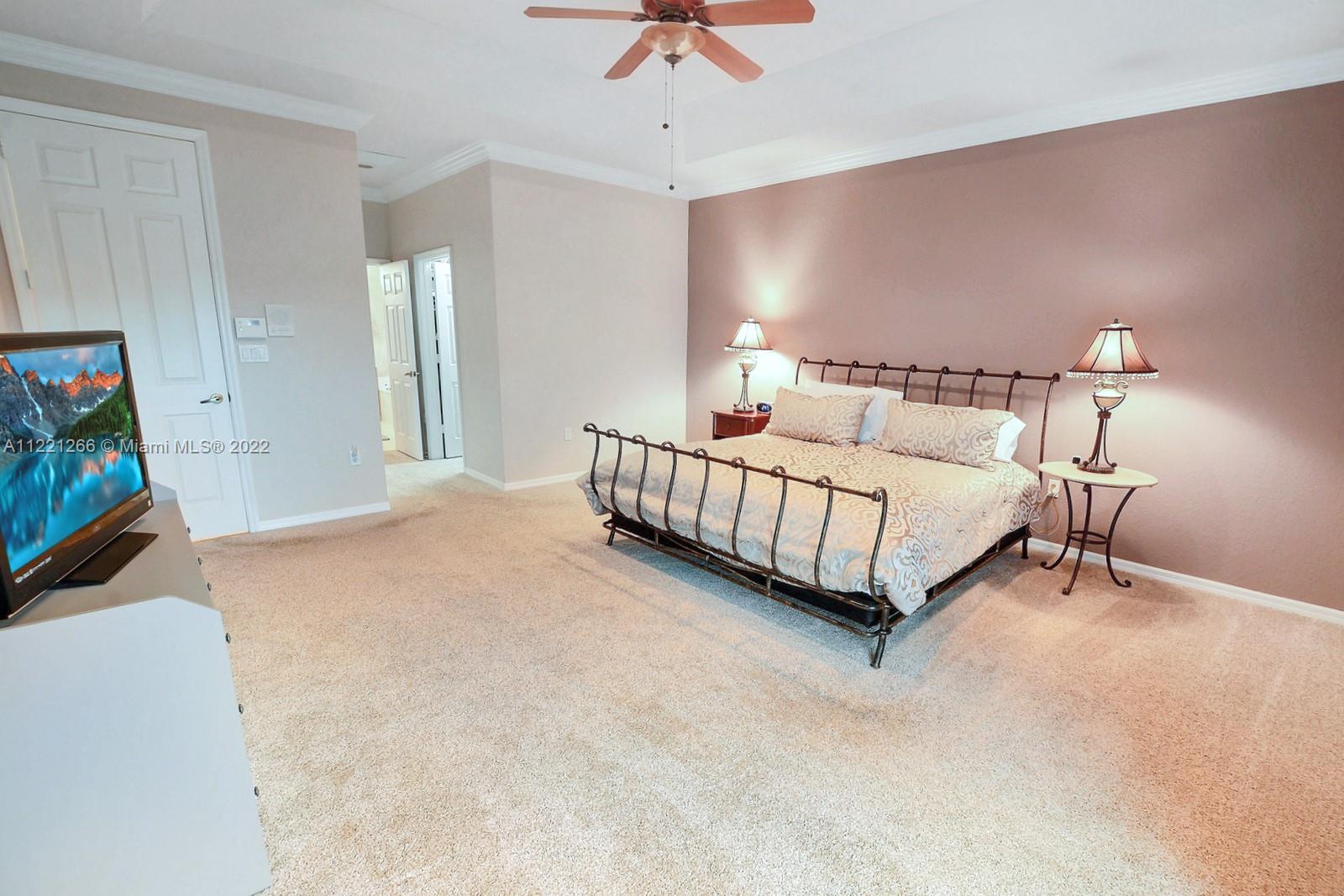 PEMBROKE FALLS - Residential