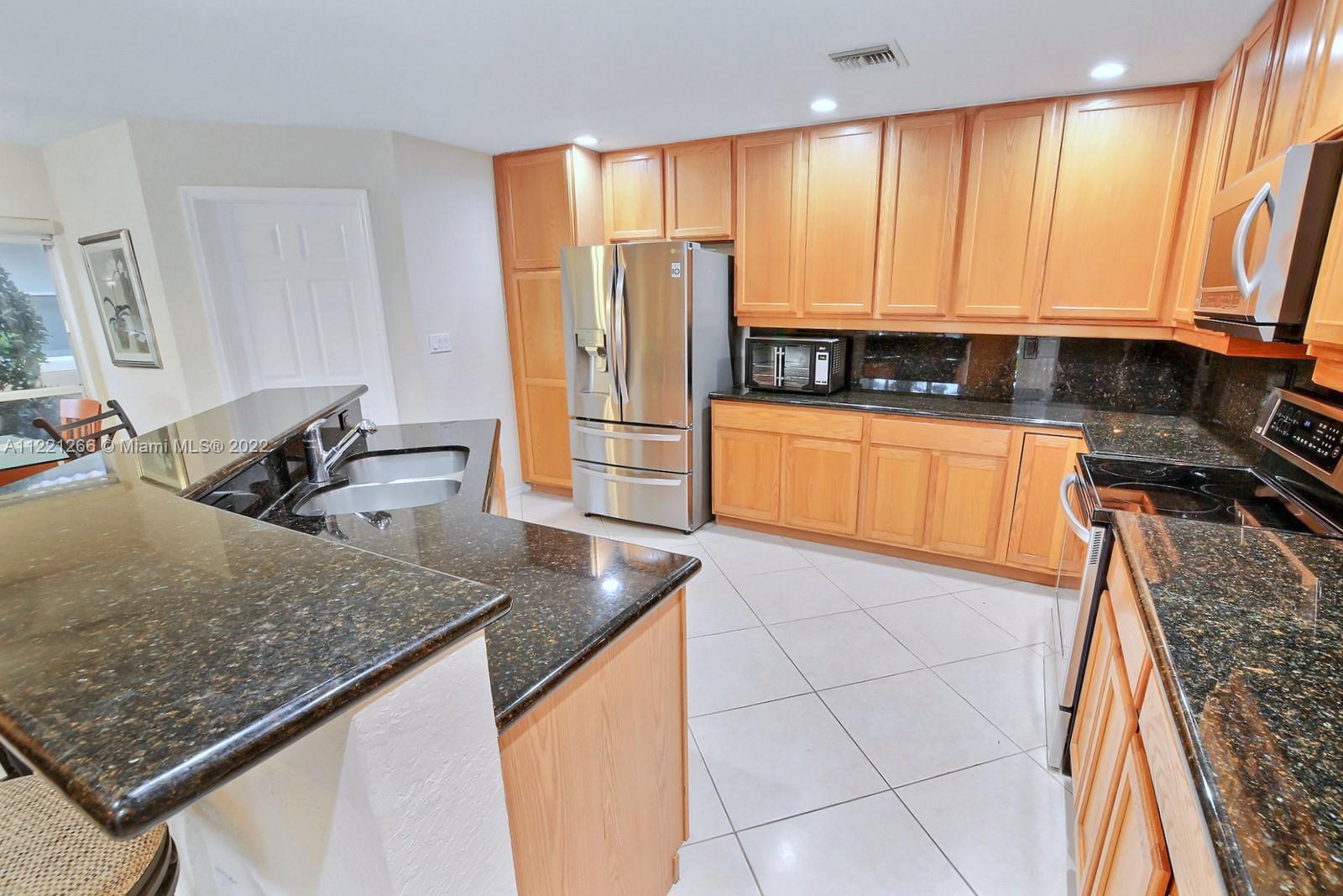 PEMBROKE FALLS - Residential