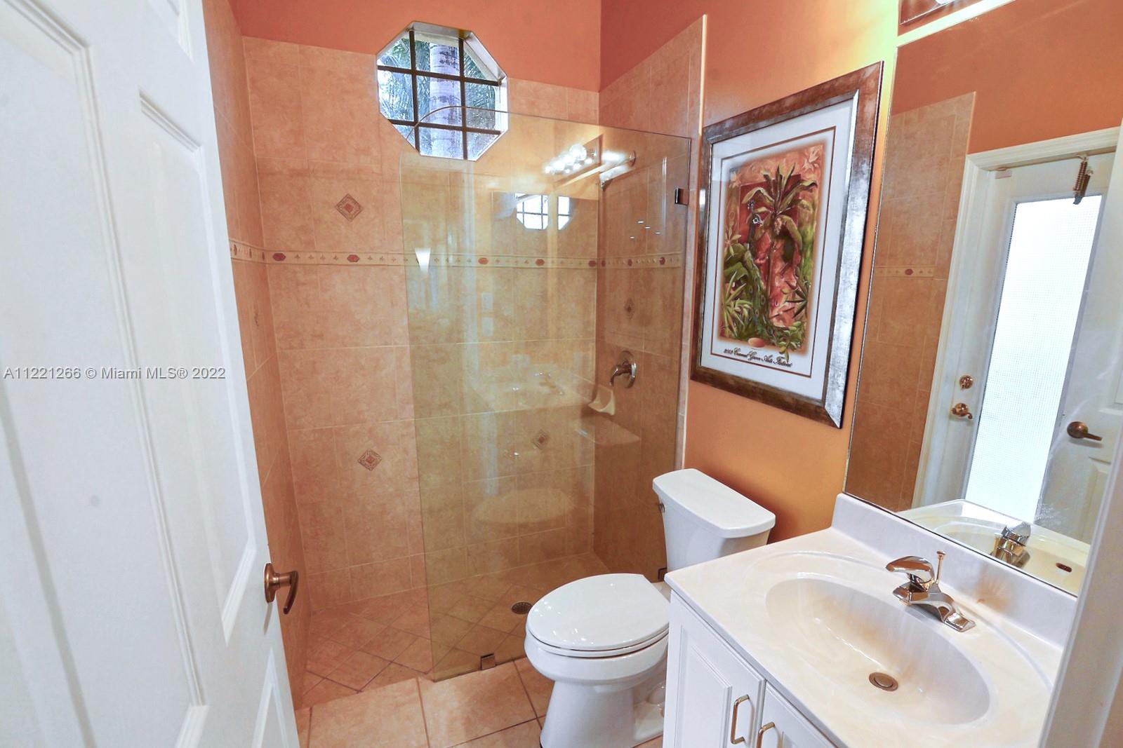 PEMBROKE FALLS - Residential