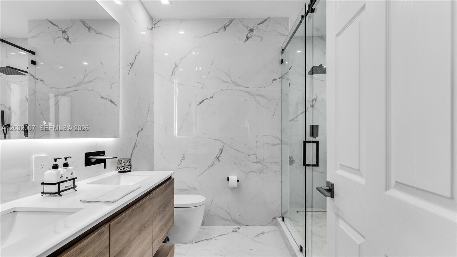 MILON VENTURE - Residential Lease