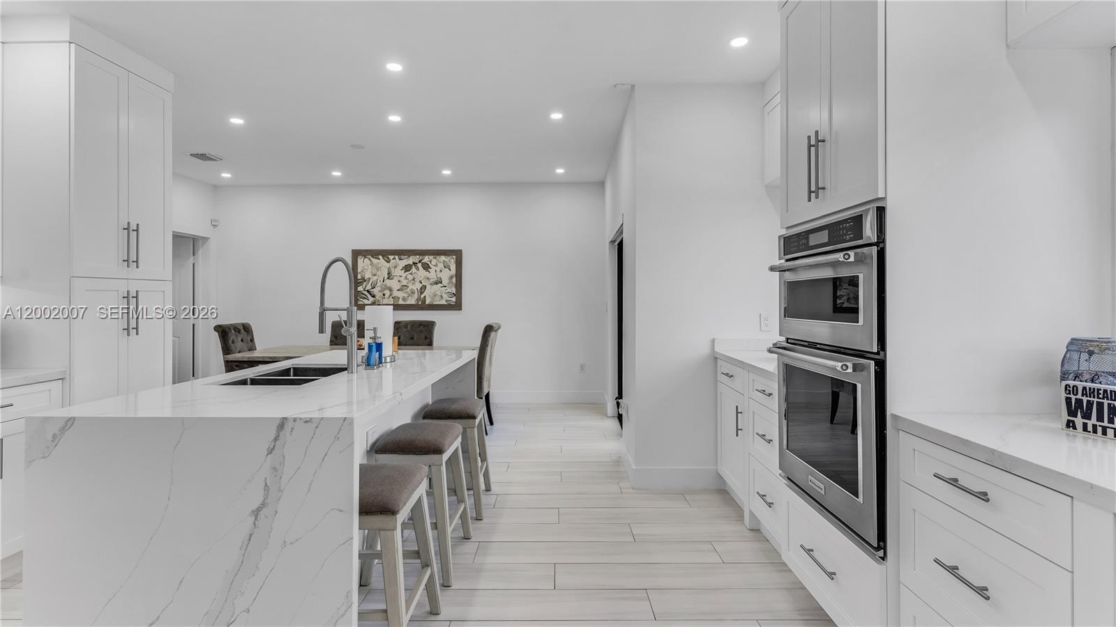 MILON VENTURE - Residential Lease