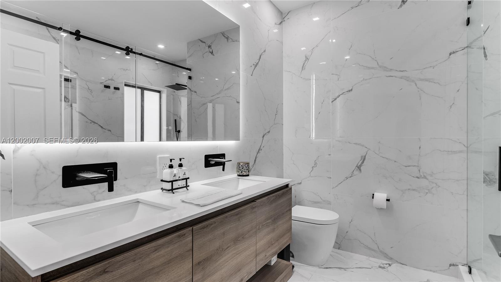 MILON VENTURE - Residential Lease