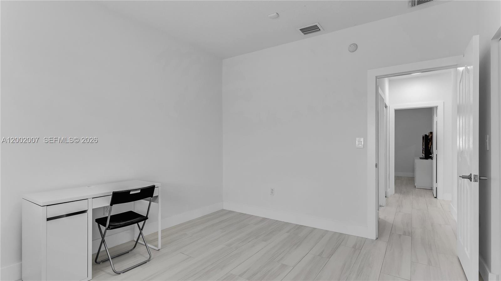 MILON VENTURE - Residential Lease