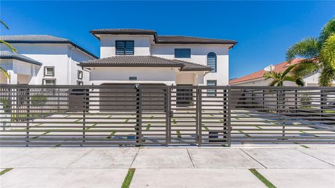 15817 SW 138th Ter Miami FL 33196