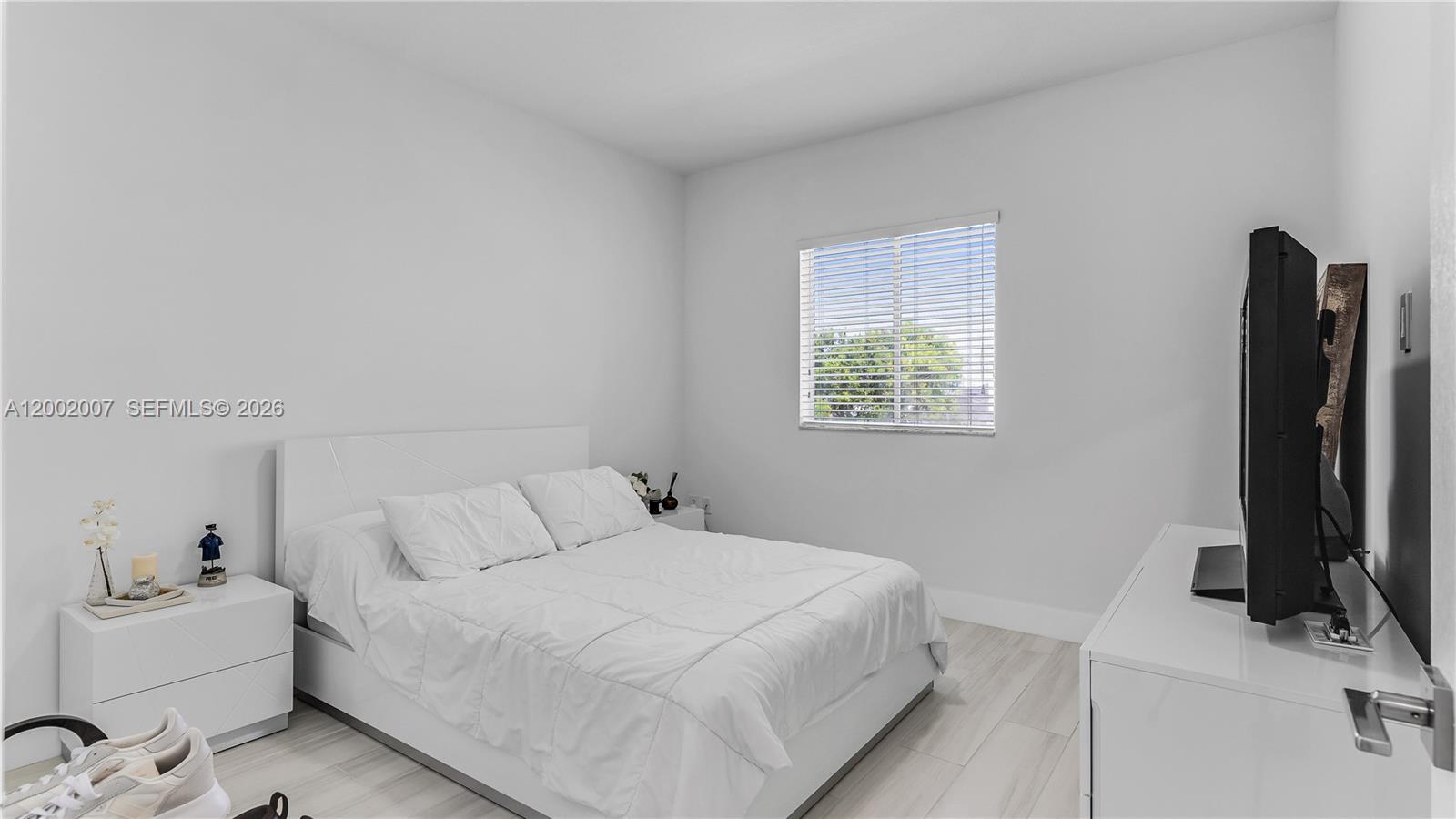 MILON VENTURE - Residential Lease