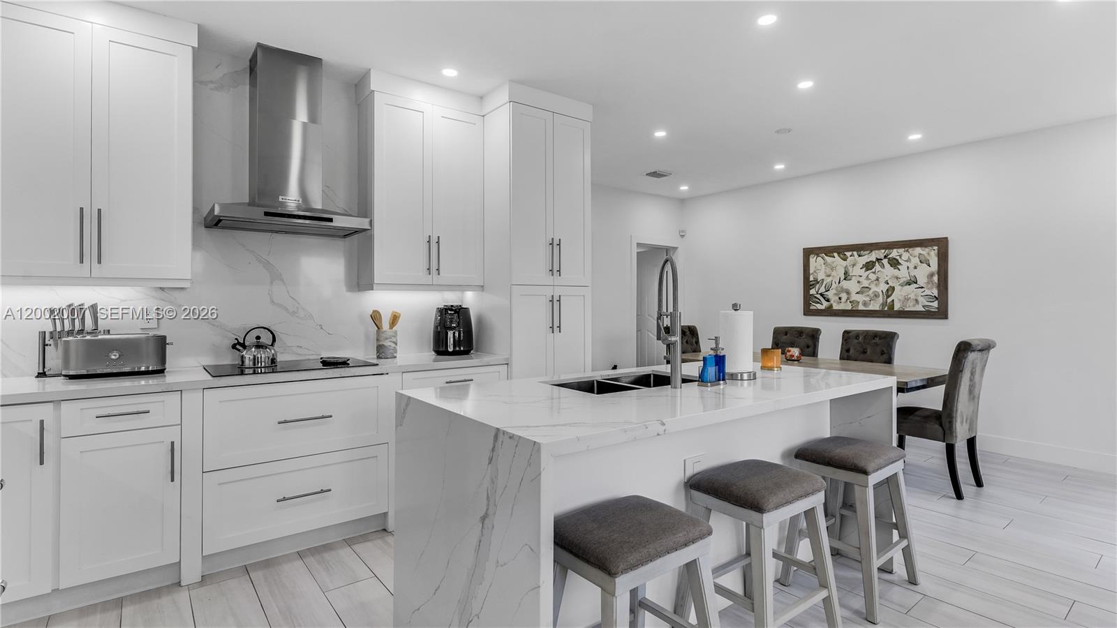 MILON VENTURE - Residential Lease