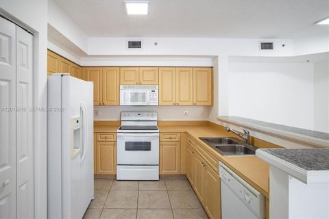 Photo of 6861 SW 44th St #109, Miami, FL 33155 (MLS # A12015818)