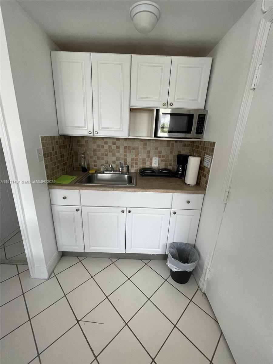 RIVERVIEW VILLAS CONDO - Residential Lease