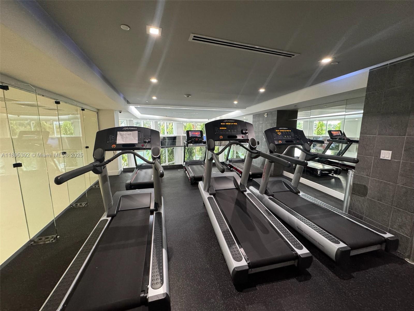 CARBONELL CONDO - Residential