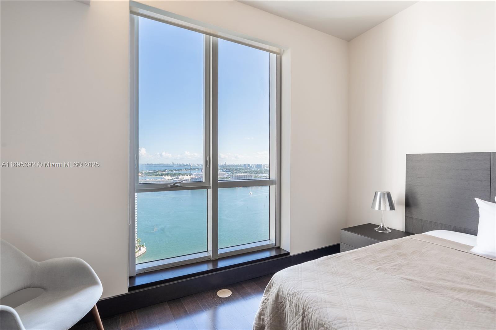 CARBONELL CONDO - Residential