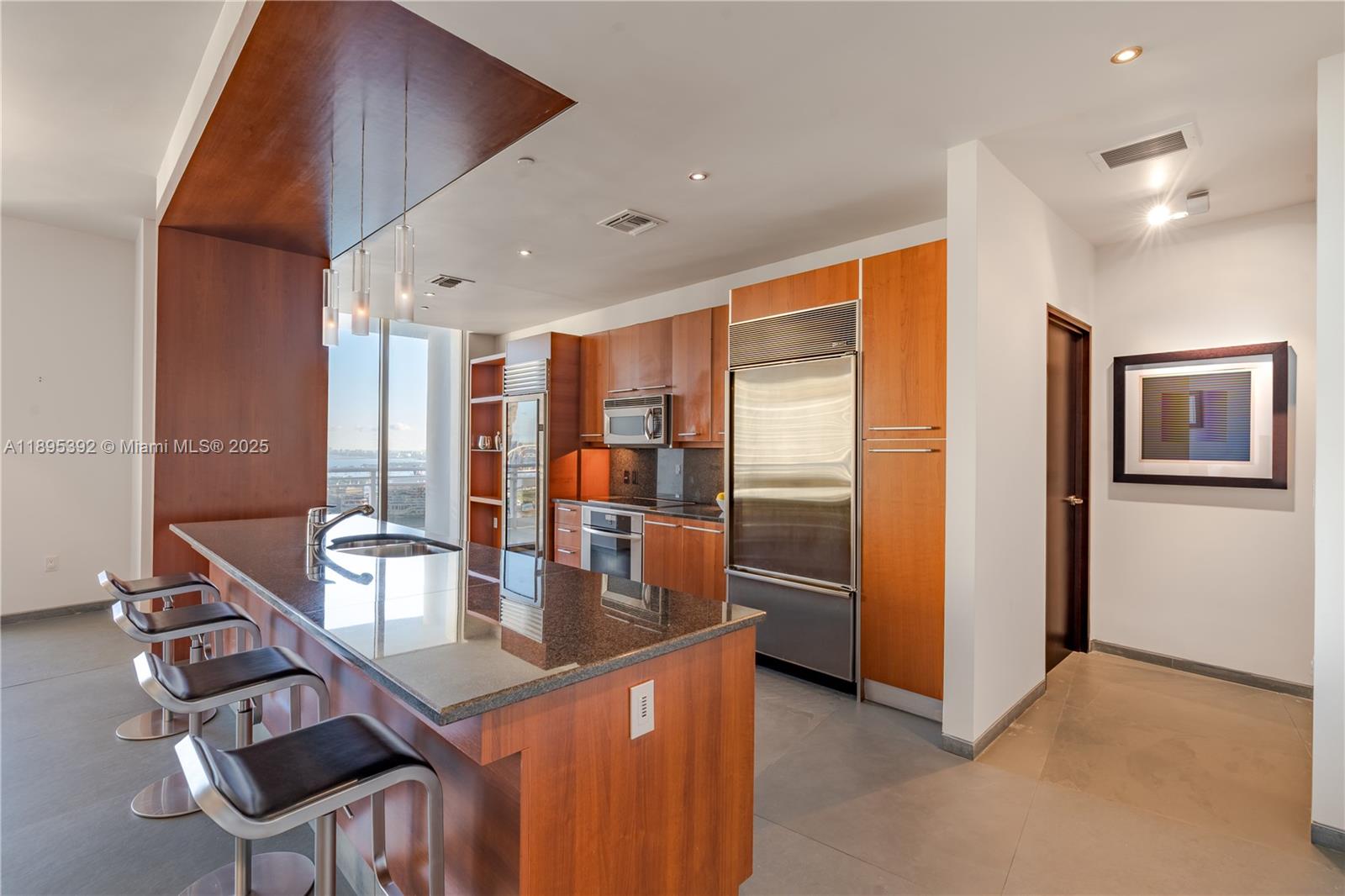 CARBONELL CONDO - Residential