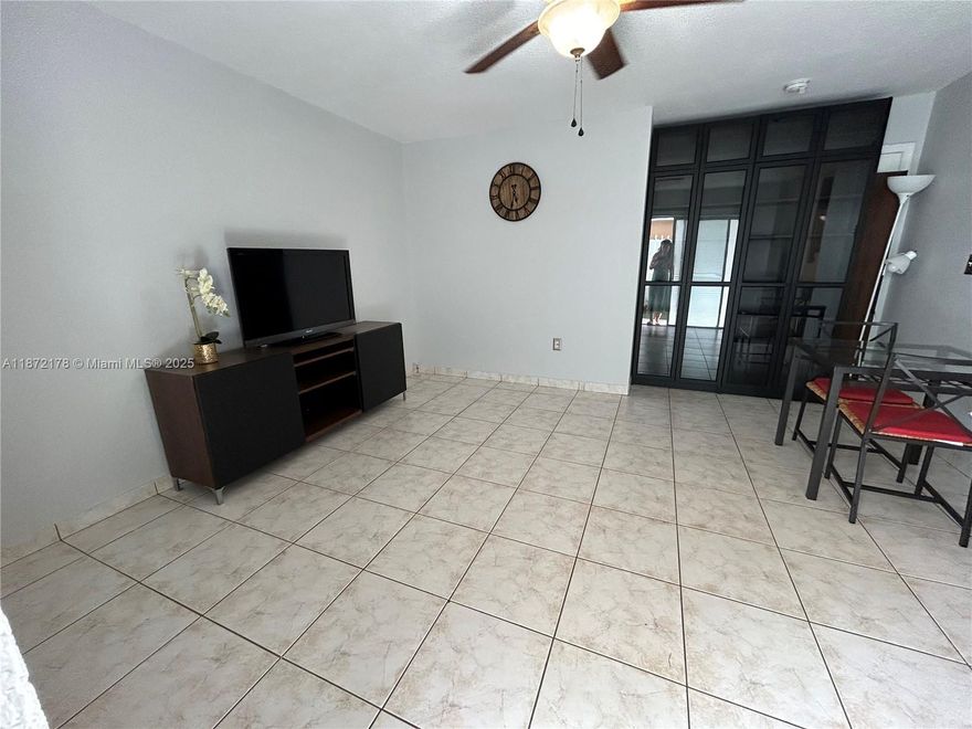 Efficiency with full bathroom, plenty of closet and storage space, and a comfortable layout. Private patio to enjoy the outdoors. All utilities included.