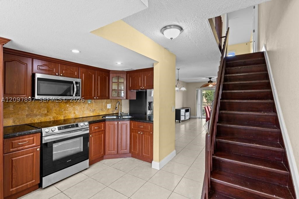 5953 W 28th Ave 24