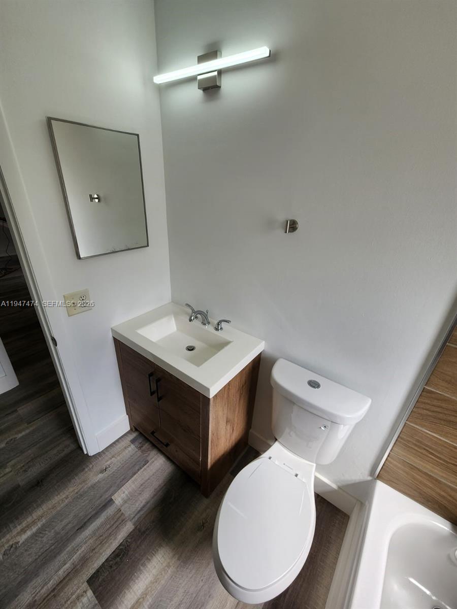 ARBOR KEYS CONDO - Residential