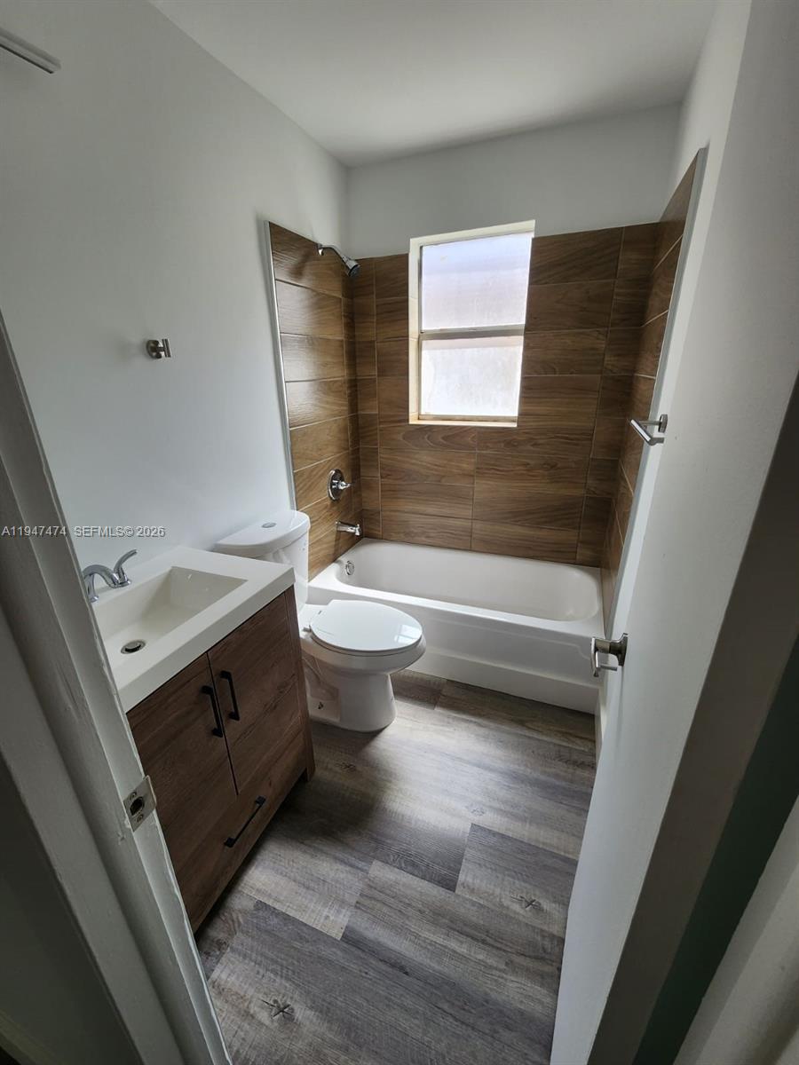 ARBOR KEYS CONDO - Residential