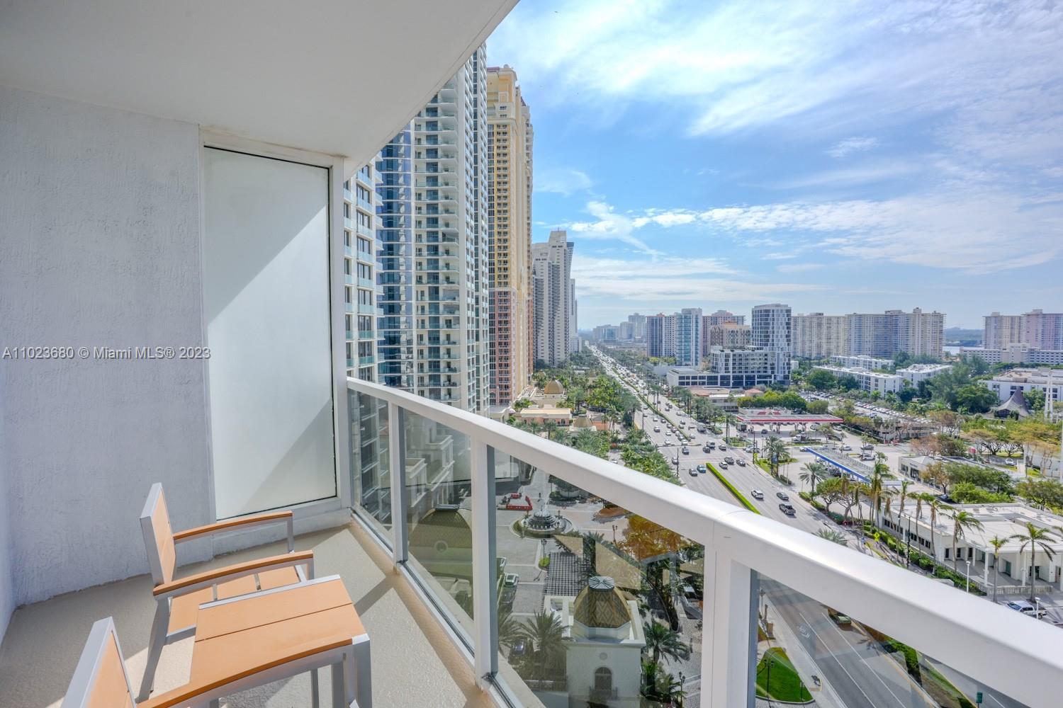 Photo 31 of 32 of 18001 Collins Ave 1118 condo