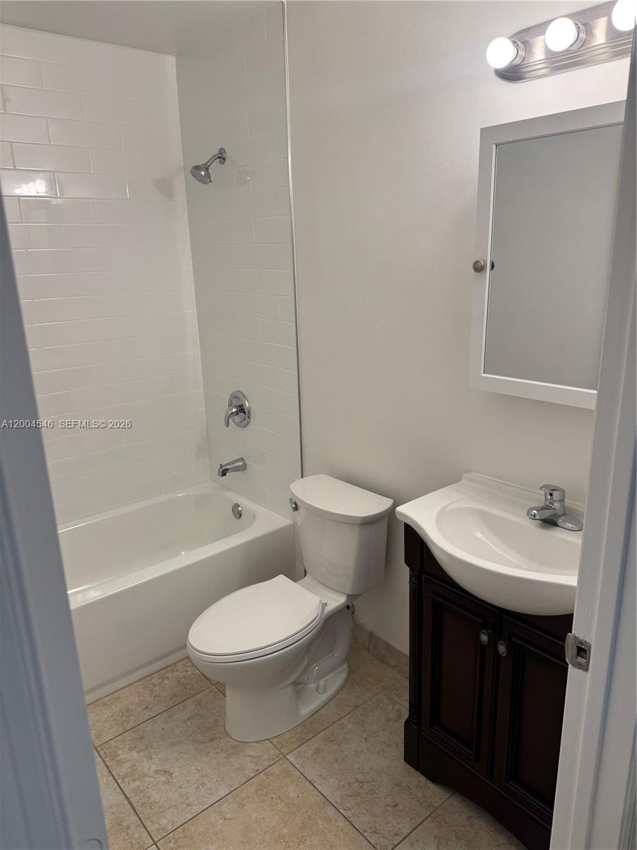 PARK PLACE TOWNHOMES - Residential Lease