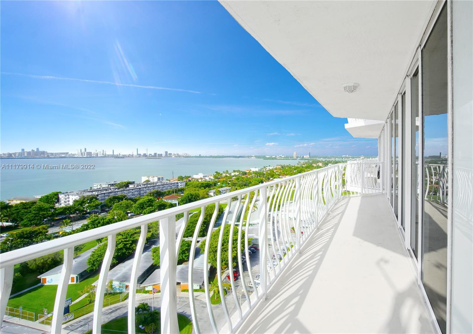 THE GRANDVIEW PALACE COND - Residential