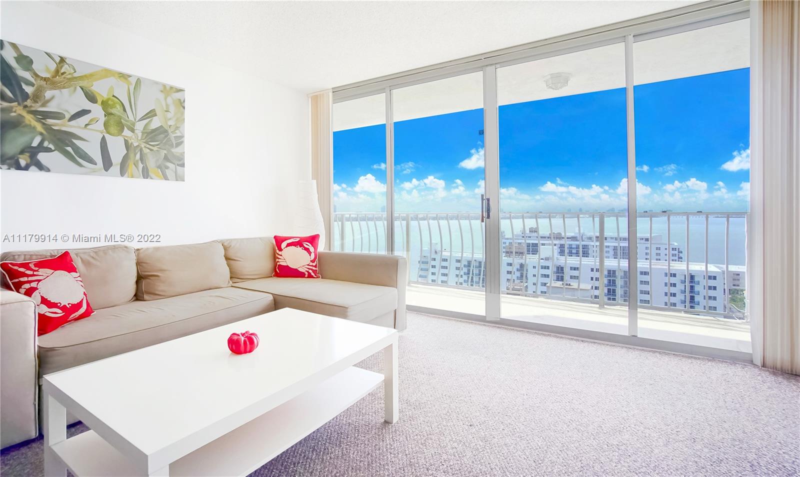 THE GRANDVIEW PALACE COND - Residential