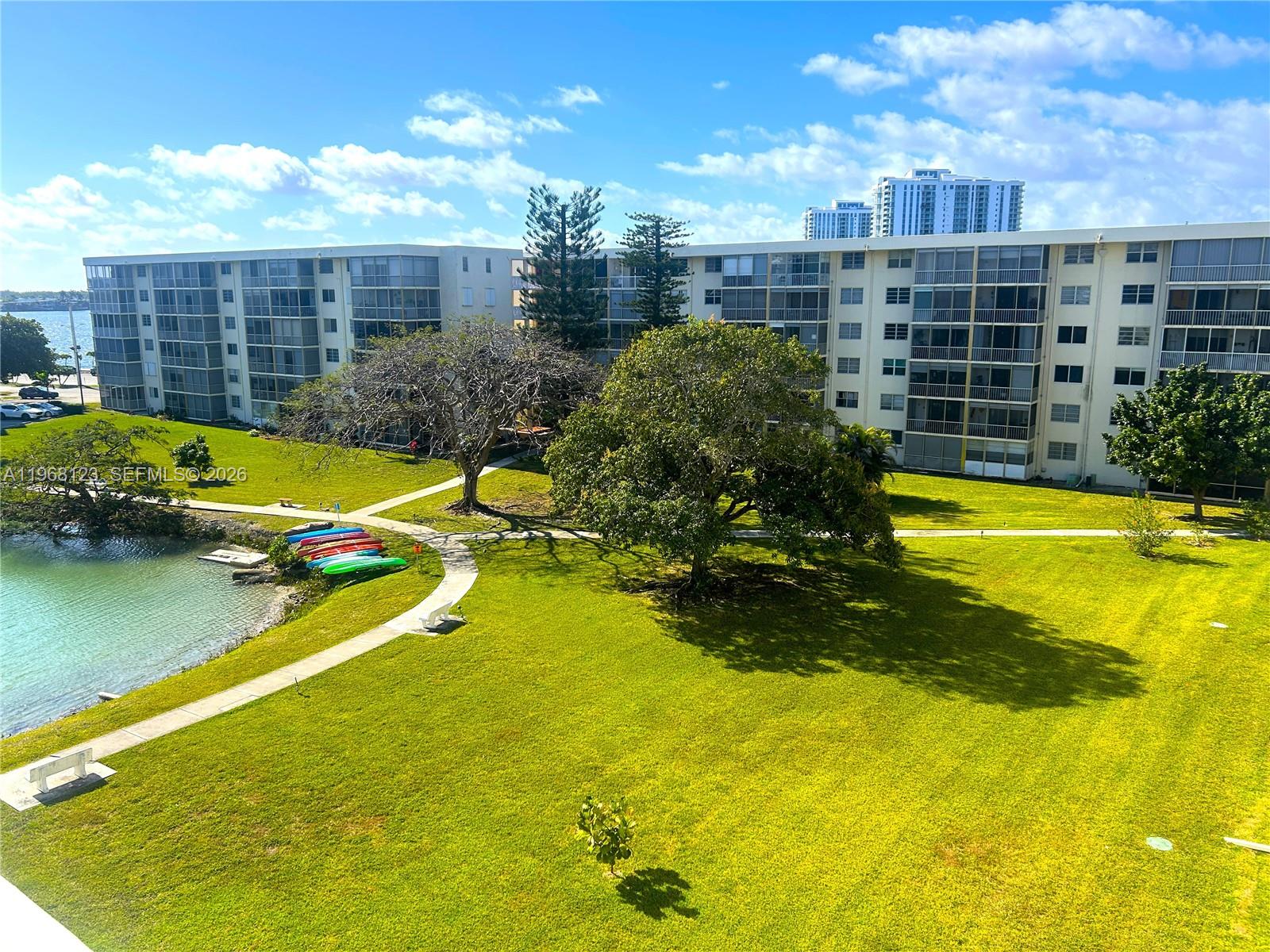 2851 Leonard Dr J502