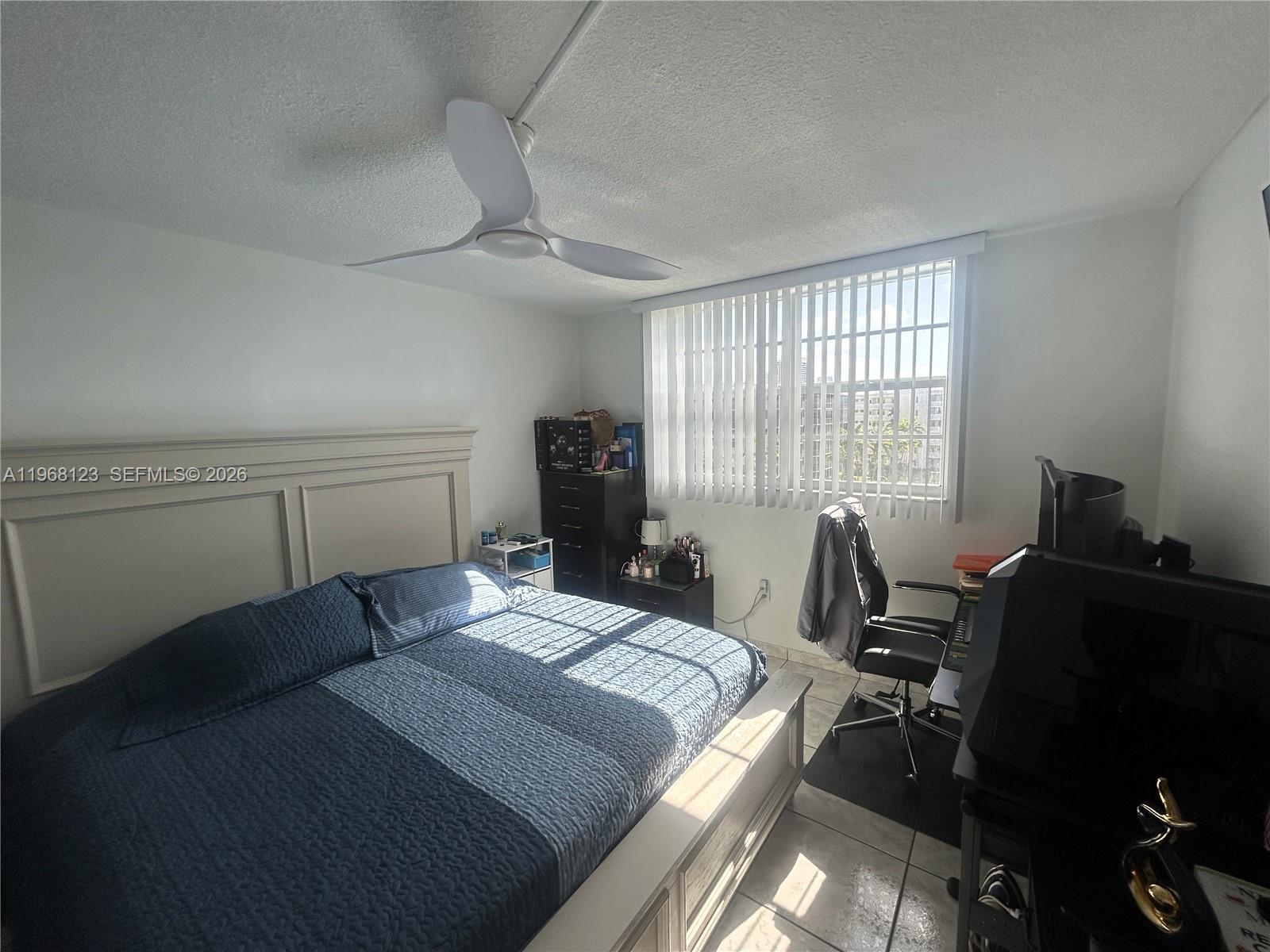 2851 Leonard Dr J502