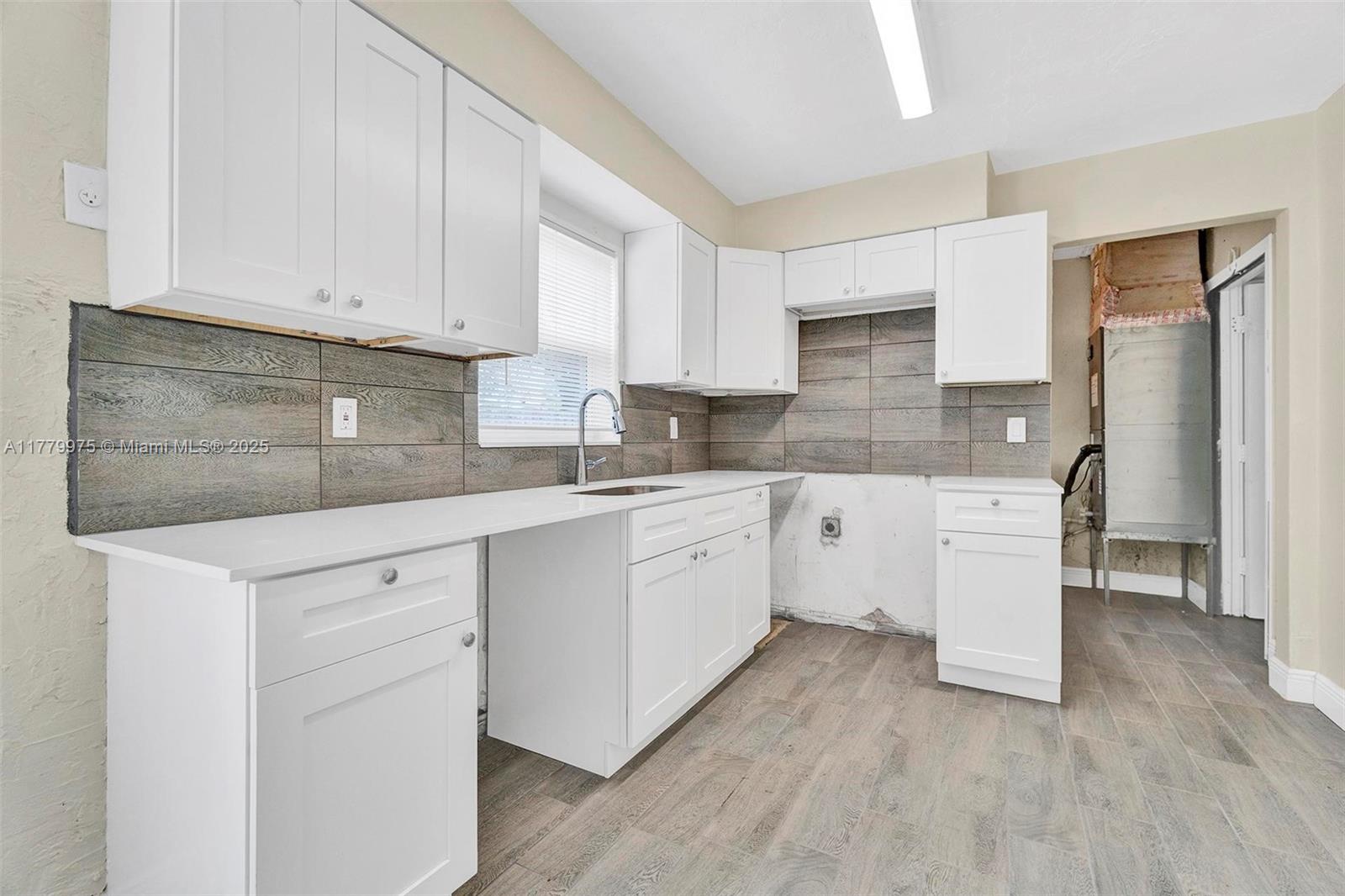 ACADEMY AWARD HOMES SEC 3 - Residential