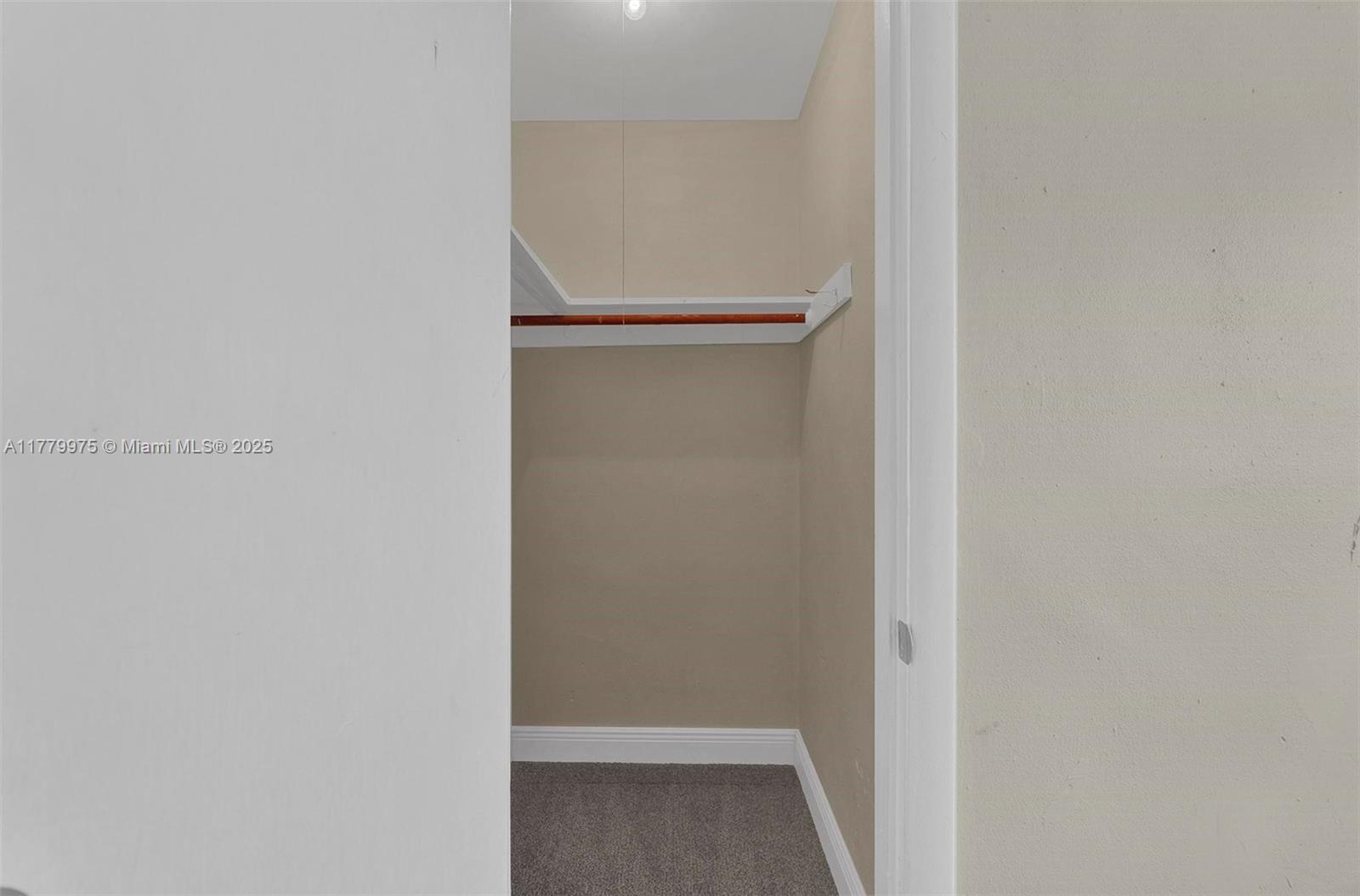 ACADEMY AWARD HOMES SEC 3 - Residential