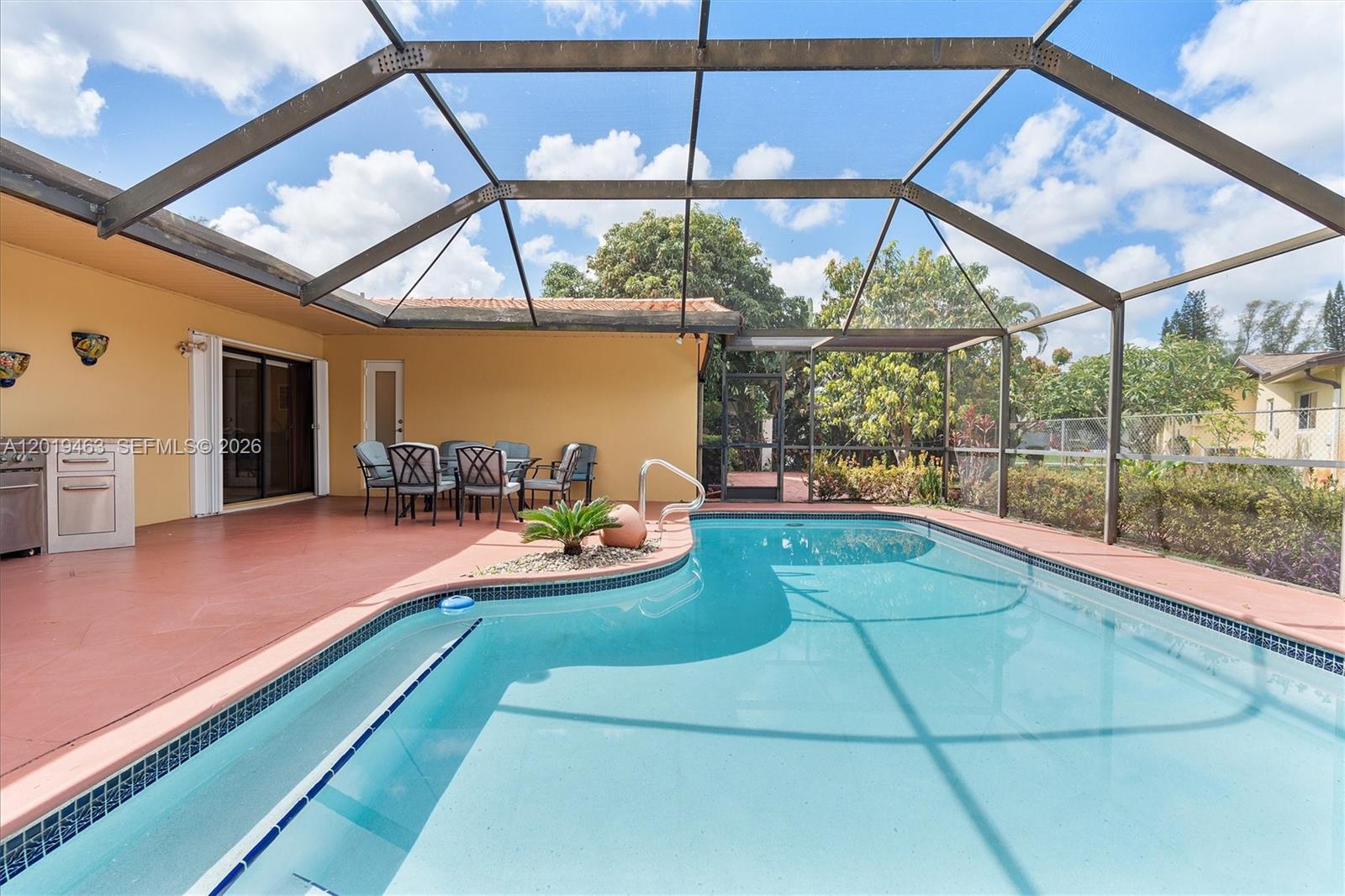 PEMBROKE LAKES SEC 2 - Residential