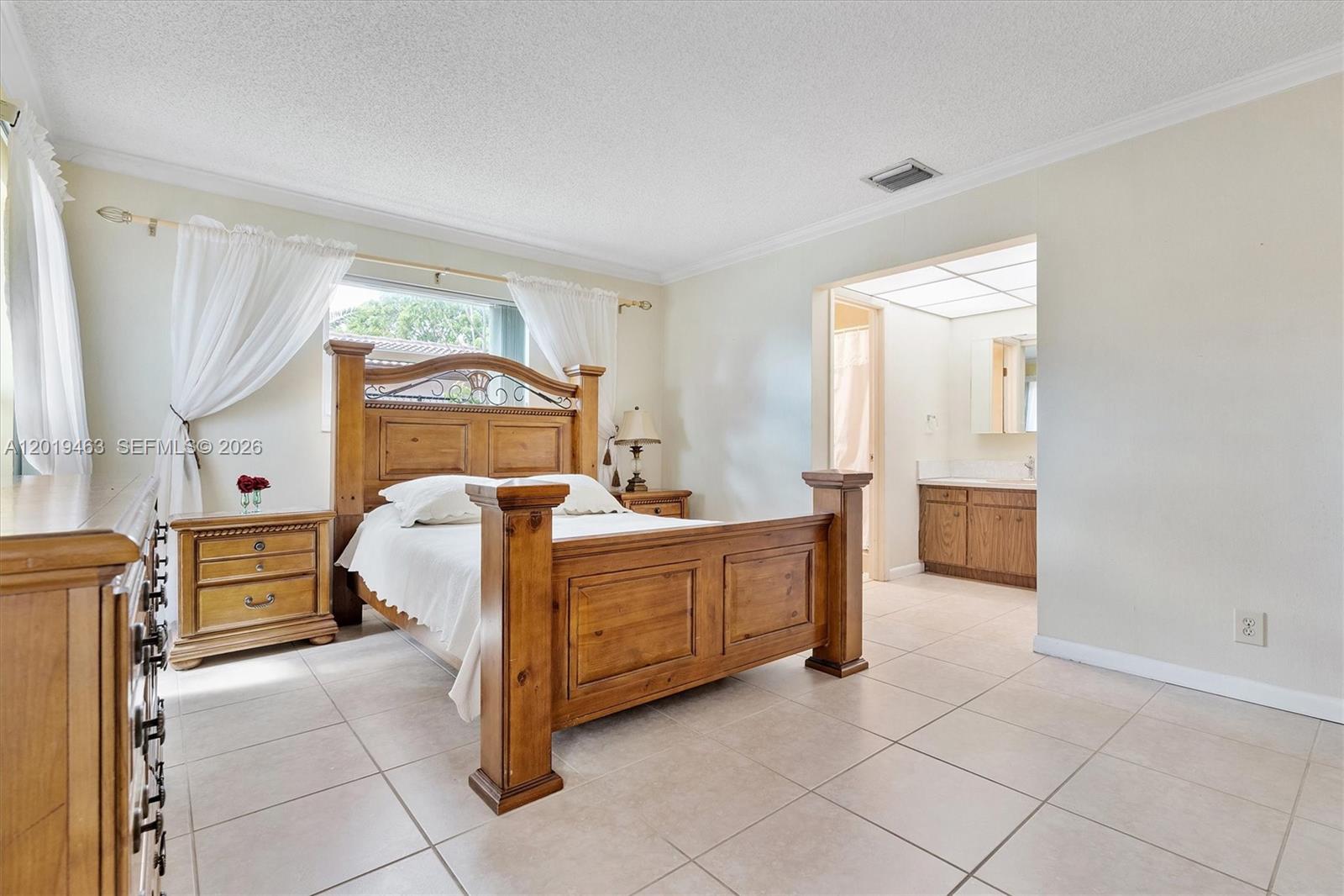 PEMBROKE LAKES SEC 2 - Residential