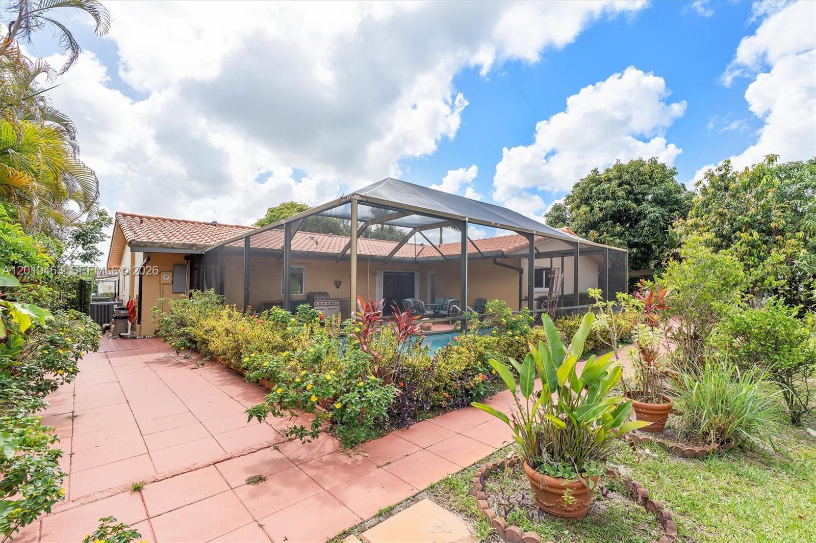 PEMBROKE LAKES SEC 2 - Residential