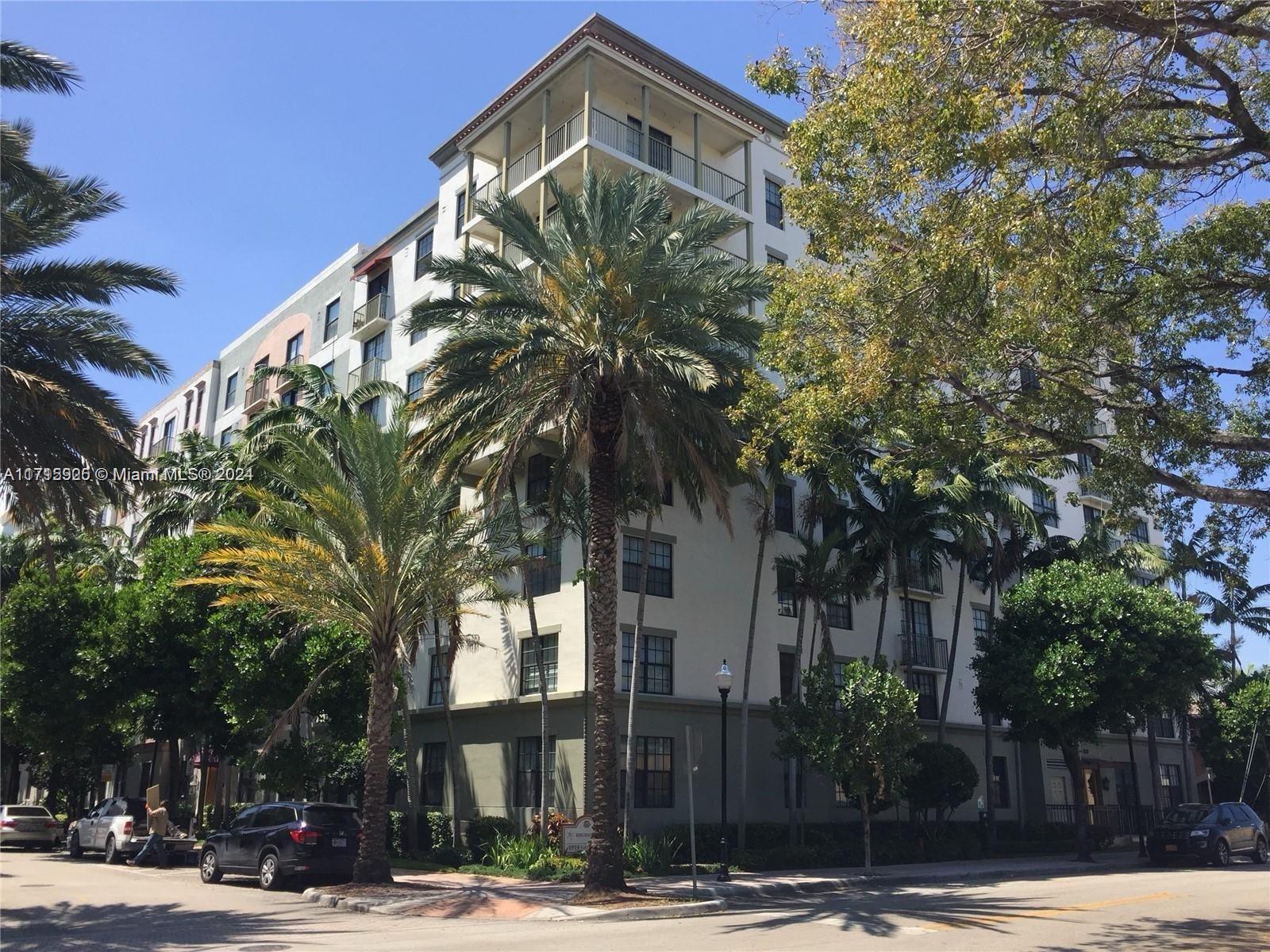 Property for Sale at 1919 Van Buren St 404A, Hollywood, Broward County, Florida - Bedrooms: 2 
Bathrooms: 2  - $329,000