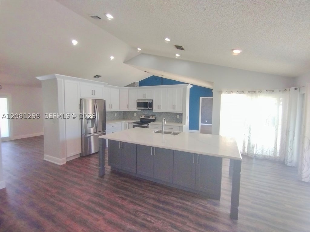 Photo of 5780 Sun Pointe Circle, Boynton Beach, FL 33437 (MLS # A12081259)