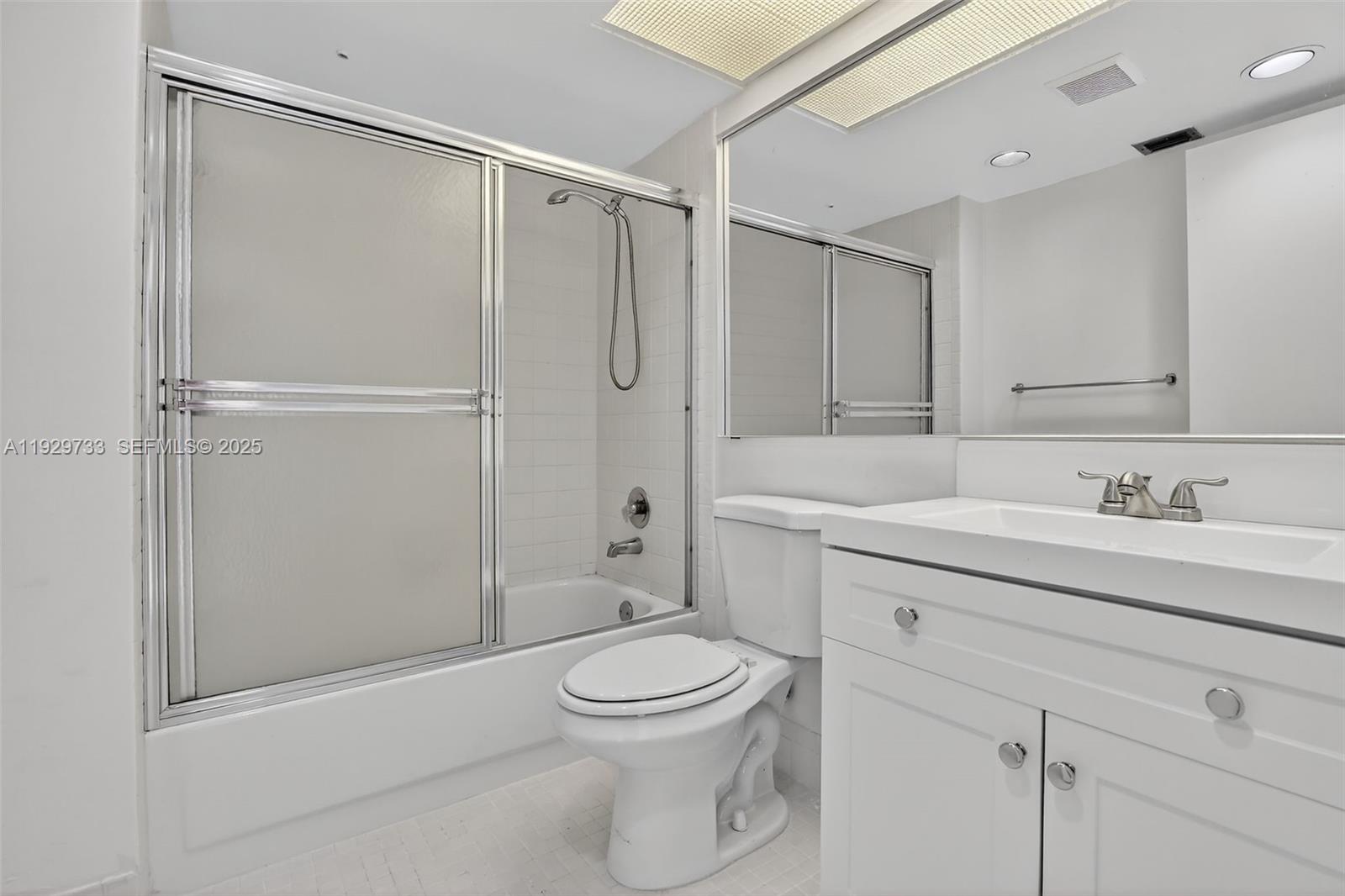 BUCKINGHAM AT CENTURY VIL - Residential Lease