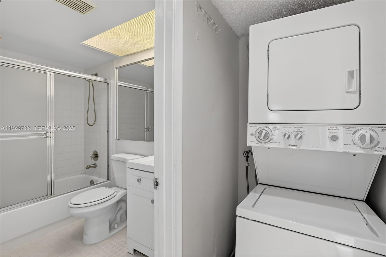 BUCKINGHAM AT CENTURY VIL - Residential Lease